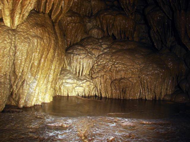 oregon caves 2-18-06 120 Large e-mail view